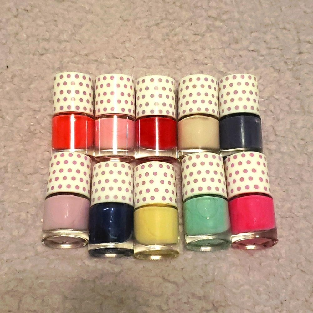 ‼️GET BEFORE 1/20/23‼️nail polish set of 10